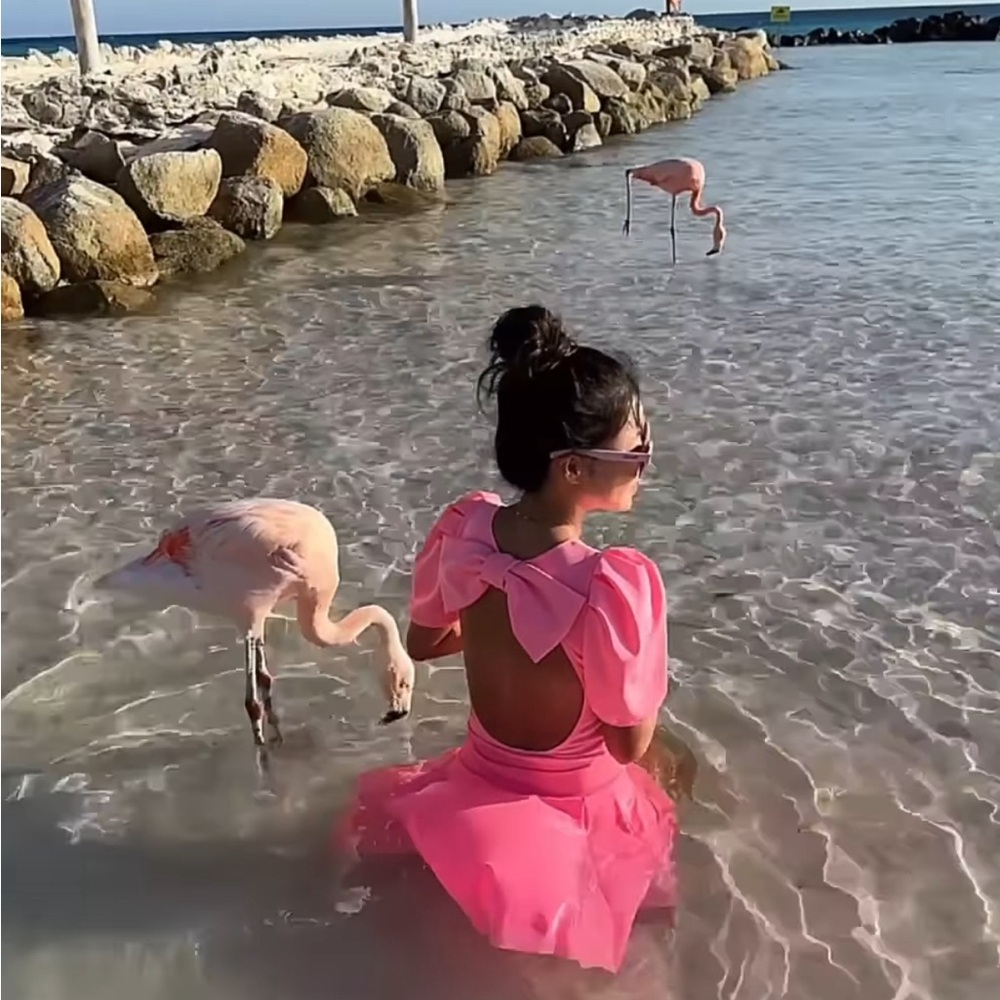 NWT Barbie Bubblegum Pink Puff Sleeve One Piece swimsuit+Skirt Set Sz 1 Xs S